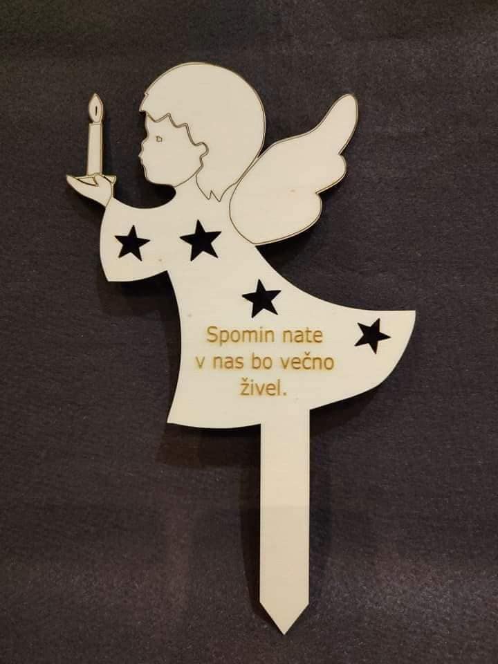 Nagrobna svečka - angelček s svečko za zapičiti